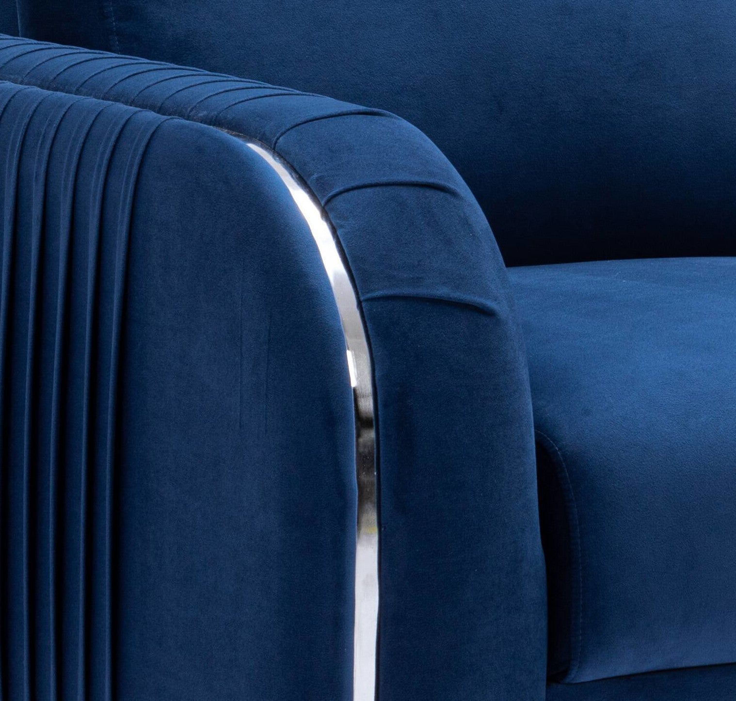 Wenona Blue Velvet Living Room Collection