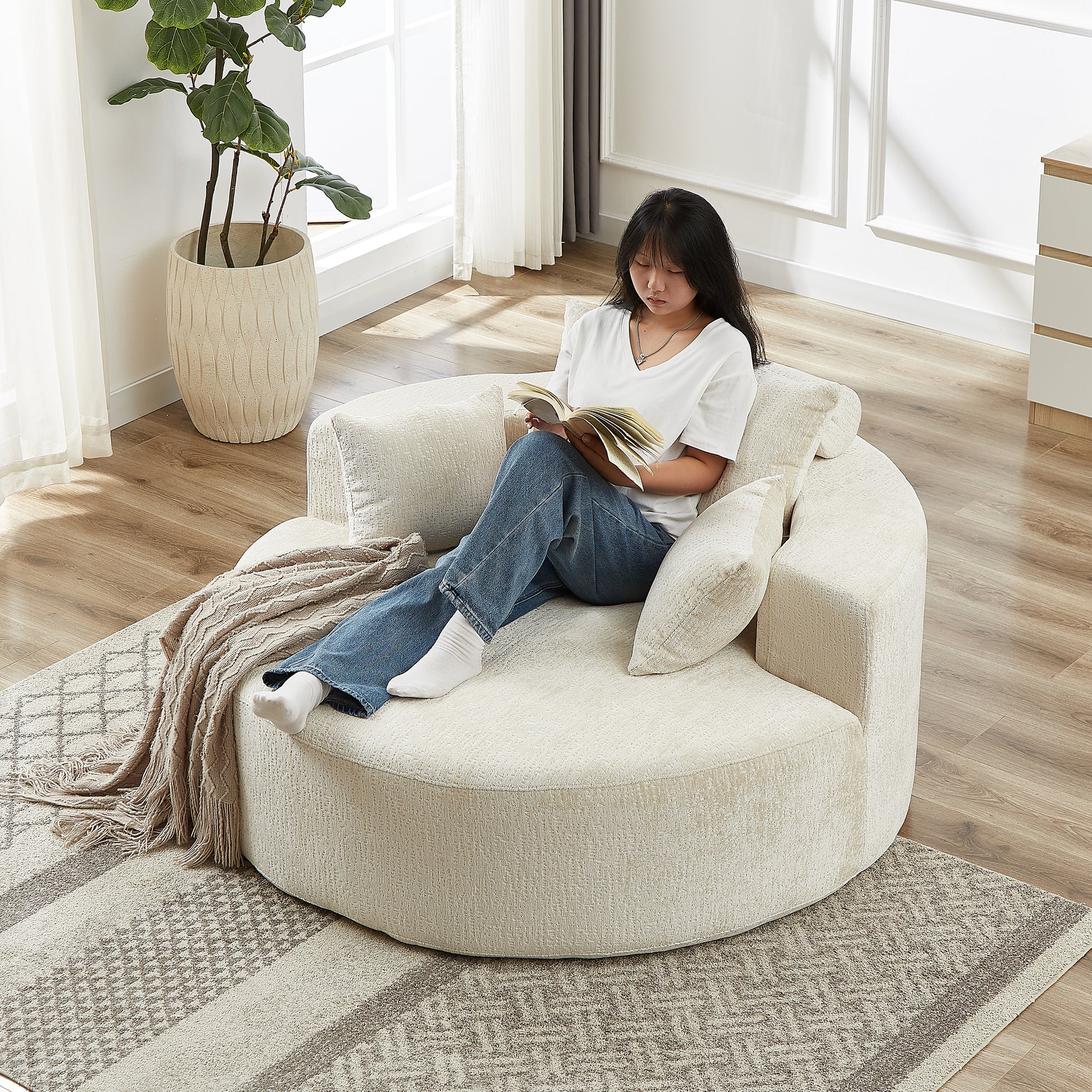 Fluffy Comfort: 55'' Chenille Beige Sponge Modern Sleeper Chair for Any Space