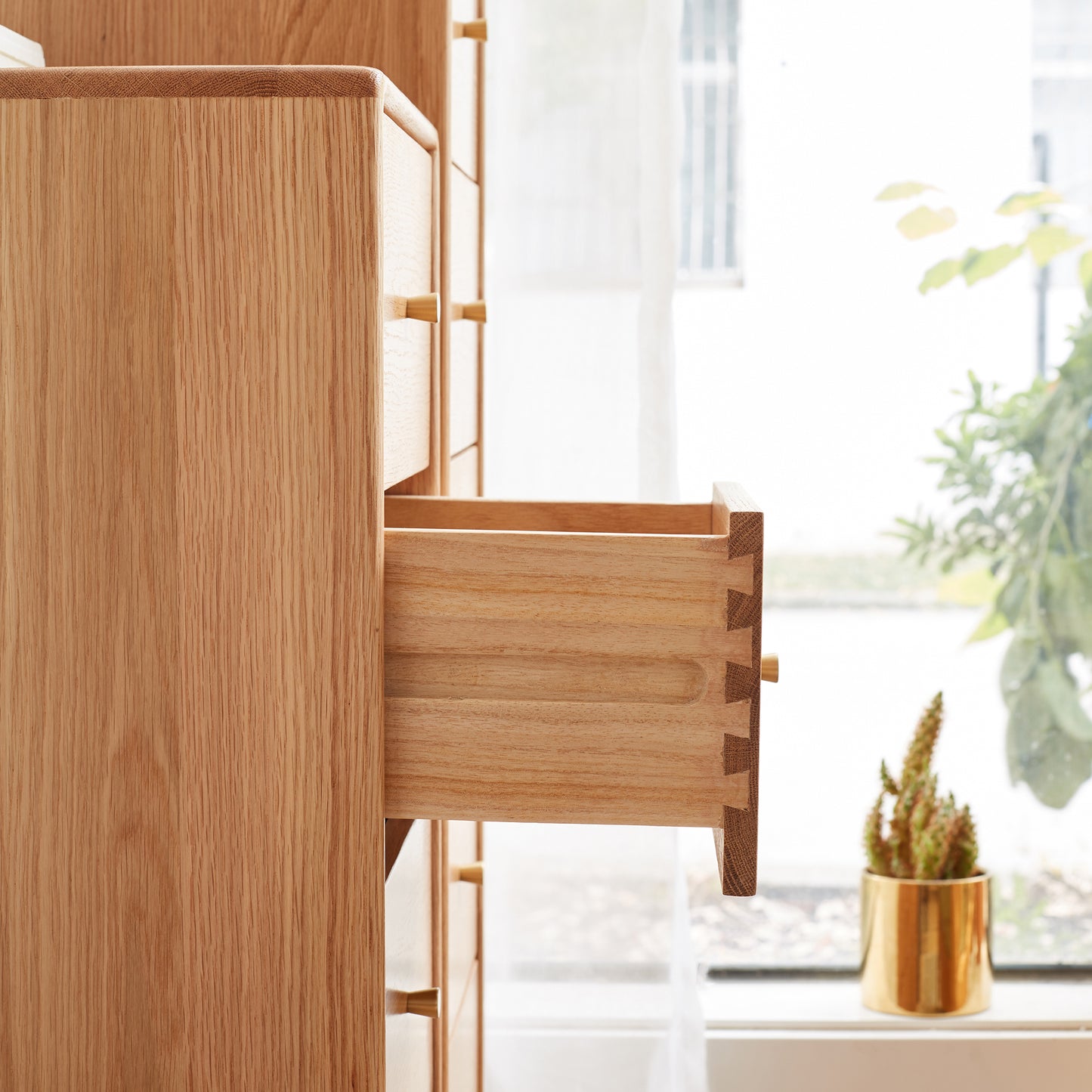 Parker 4-Drawer Solid Oak Chest