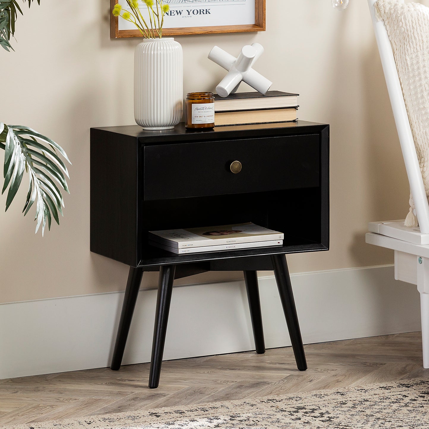 Bonnie Mid-Century Modern Single-Drawer Solid Wood Nightstand - Black