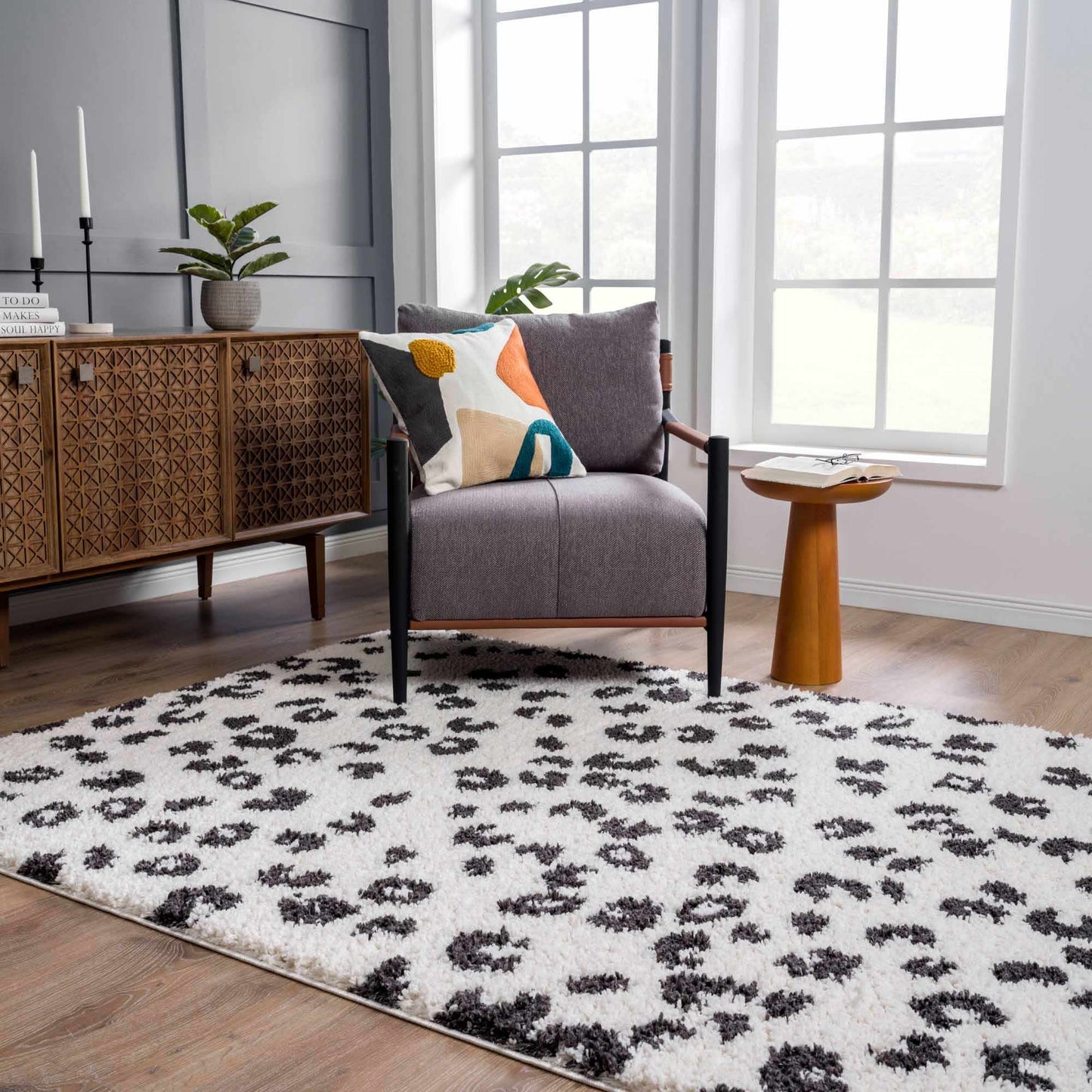 Zhen Black & White Area Rug - Clearance