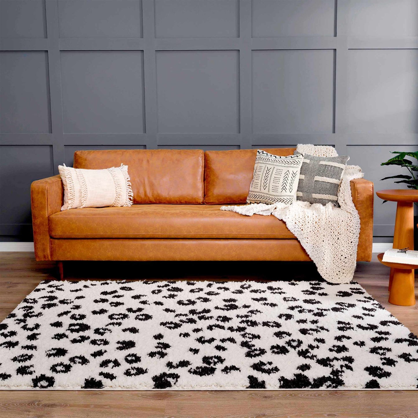 Zhen Black & White Area Rug - Clearance