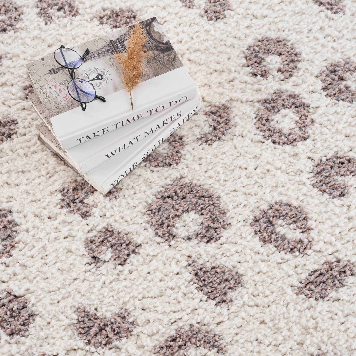 Zhen Pink & White Area Rug - Clearance