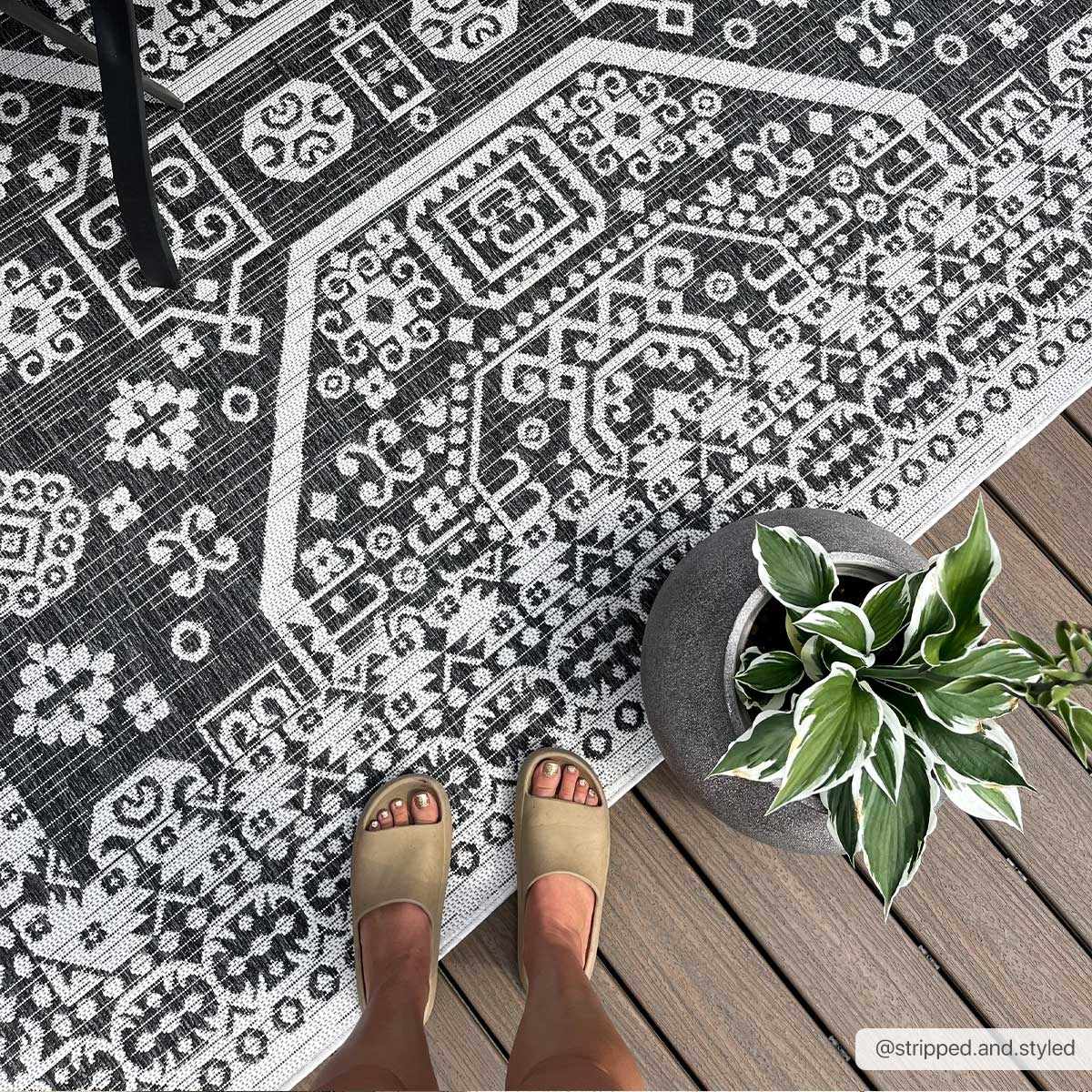 Kingscliff Black&White Outdoor Rug - Clearance