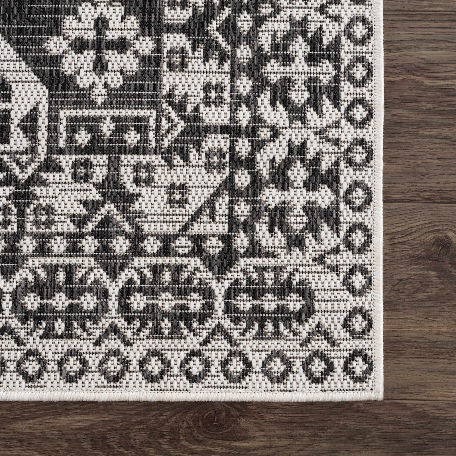 Kingscliff Black&White Outdoor Rug - Clearance