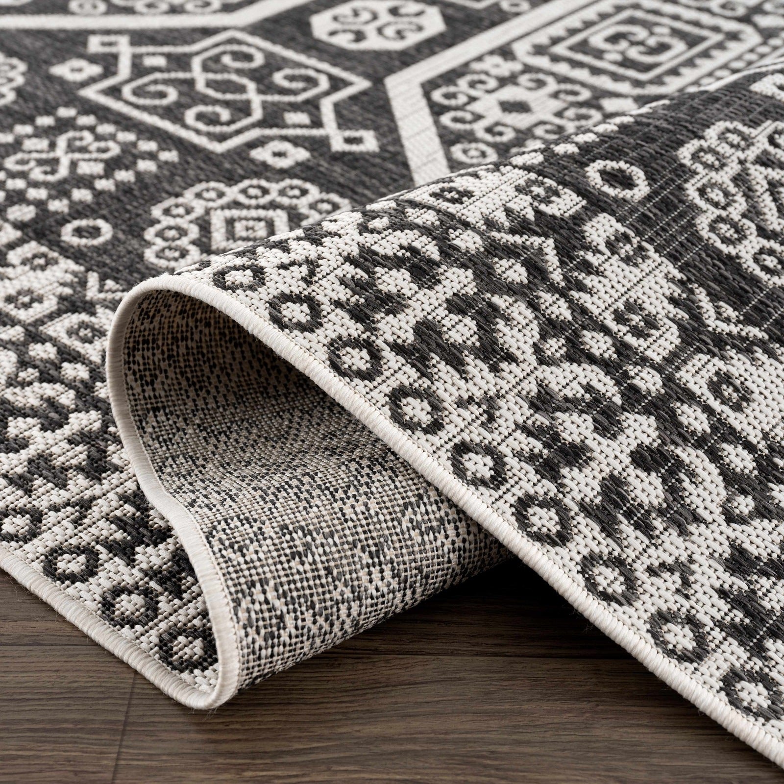 Kingscliff Black&White Outdoor Rug - Clearance