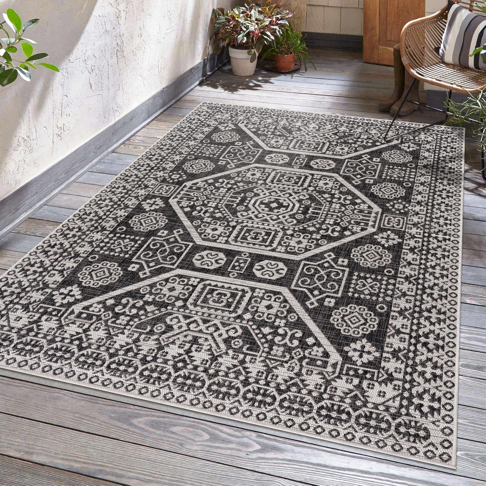 Kingscliff Black&White Outdoor Rug - Clearance