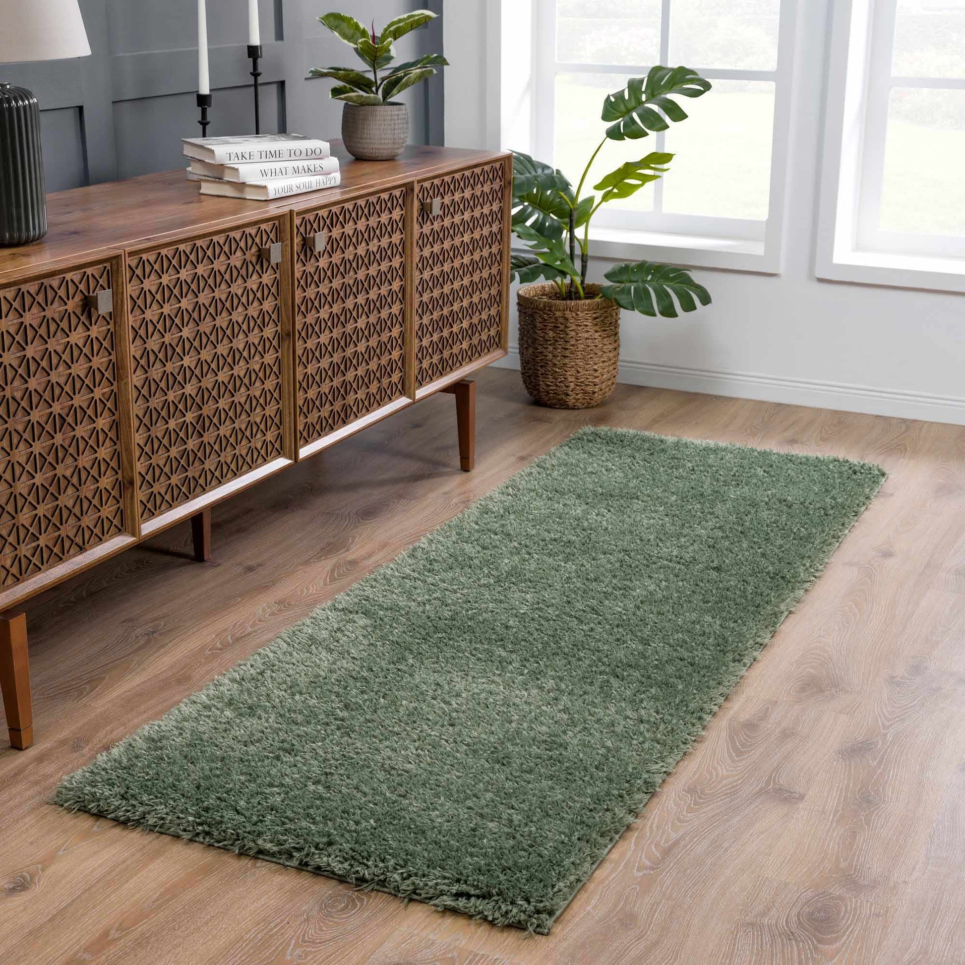 Faina Solid Green Shag Rug Washable