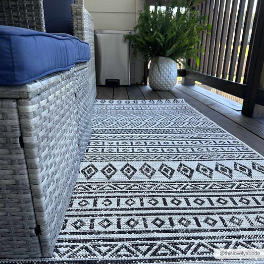 Imboden Black&White Outdoor Rug