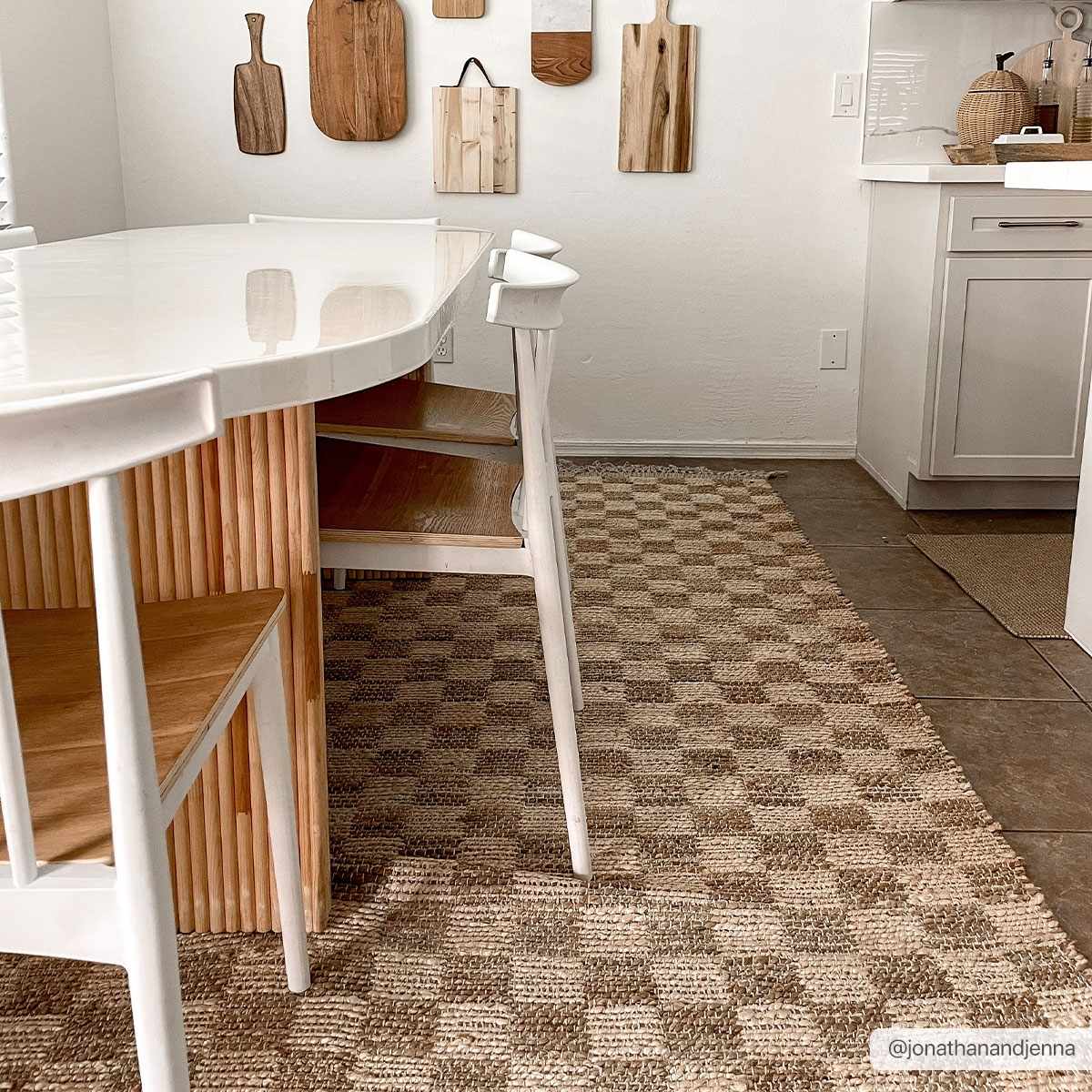 Ionut Checkered Jute Rug