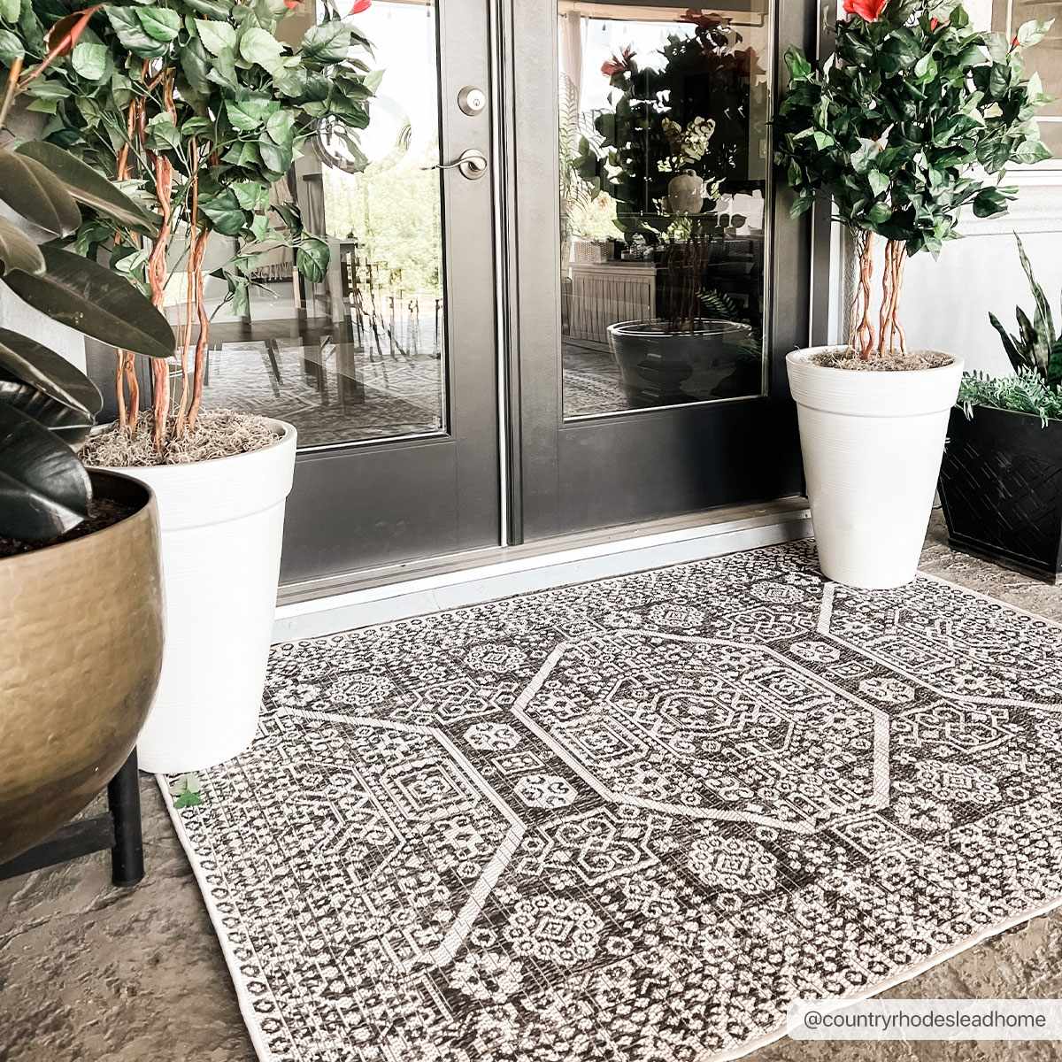 Kingscliff Black&White Outdoor Rug - Clearance