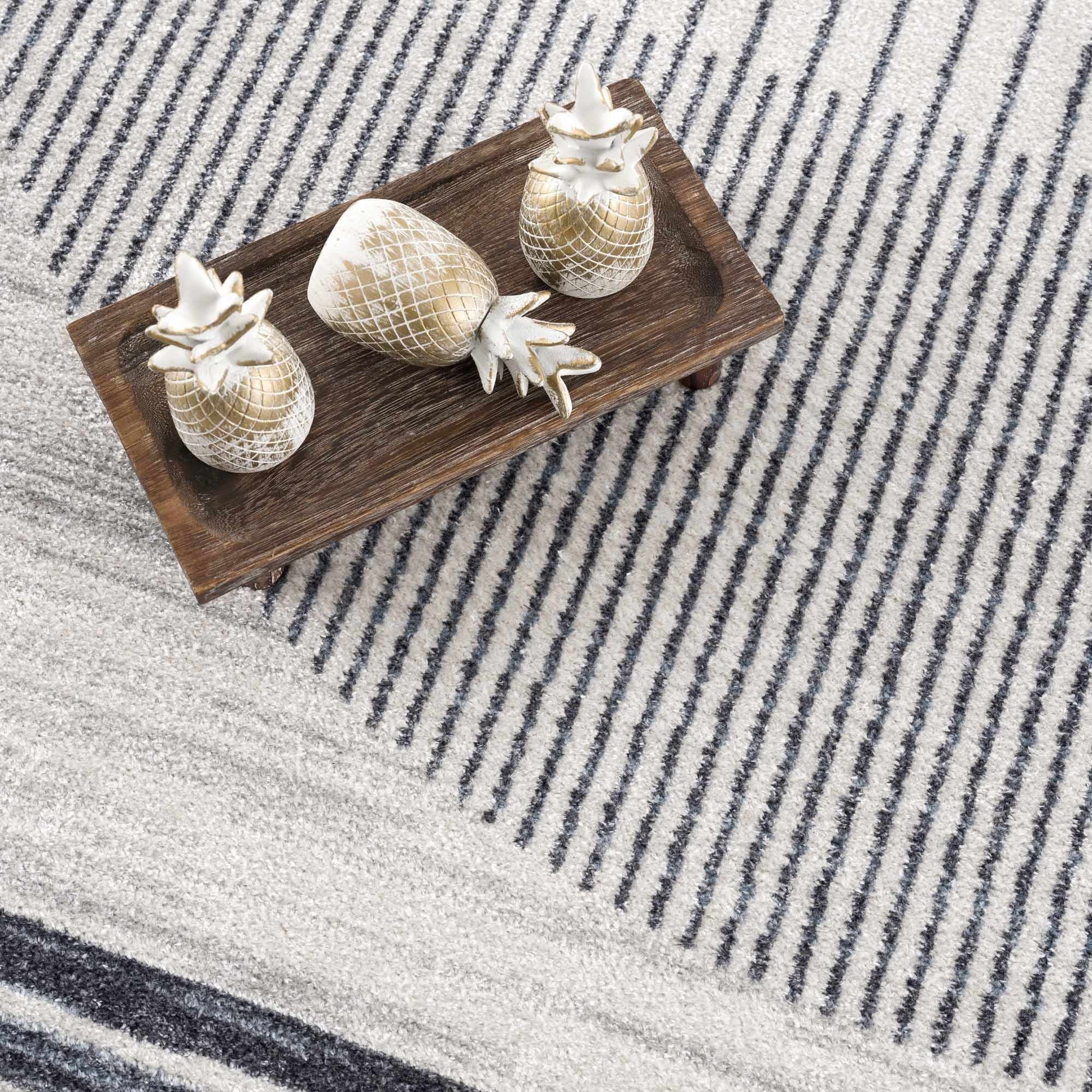 Thad Washable Area Rug