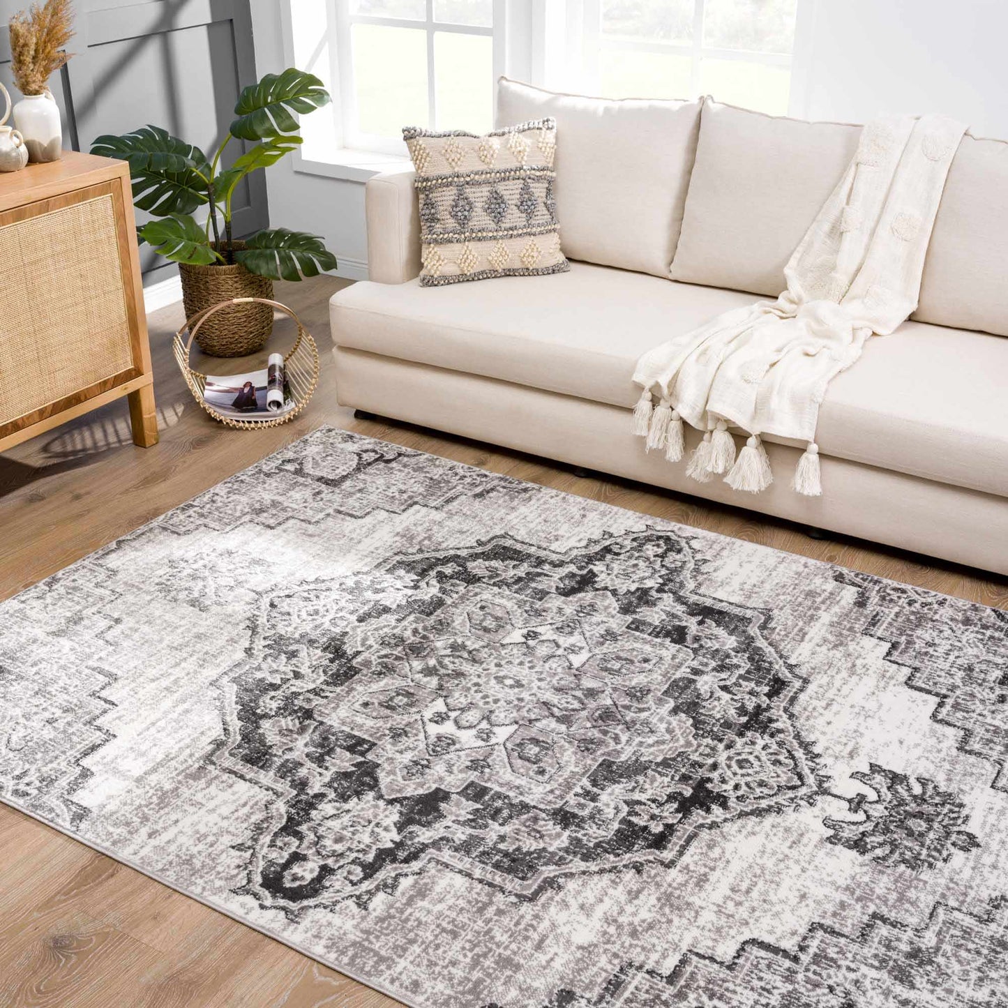 Elani Gray Medallion Rug