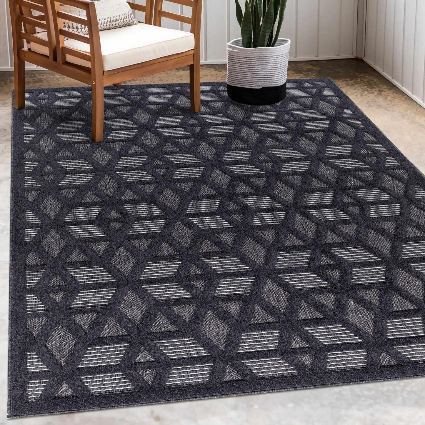 Nuri Black Outdoor Rug