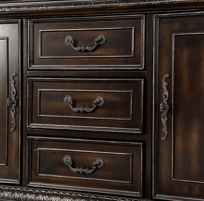 Lombardy Traditional Hutch & Buffet in Walnut