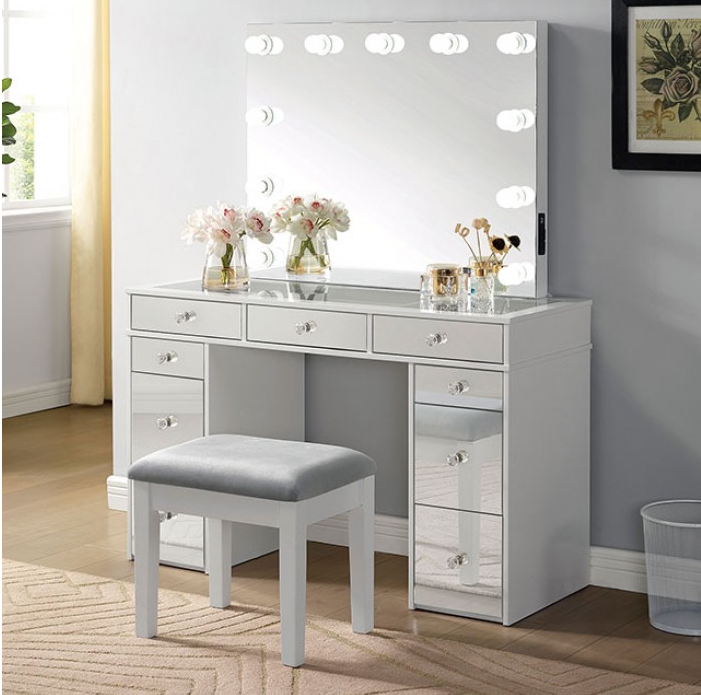 Margret Mirrored Glam Vanity Set