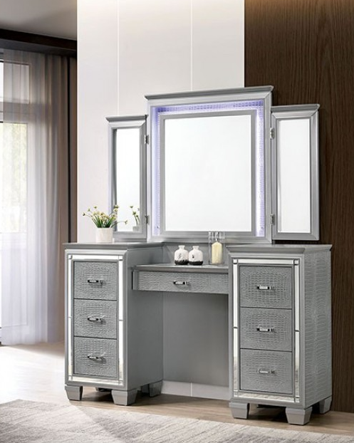 Tasmin Contemporary Vanity Set - Silver