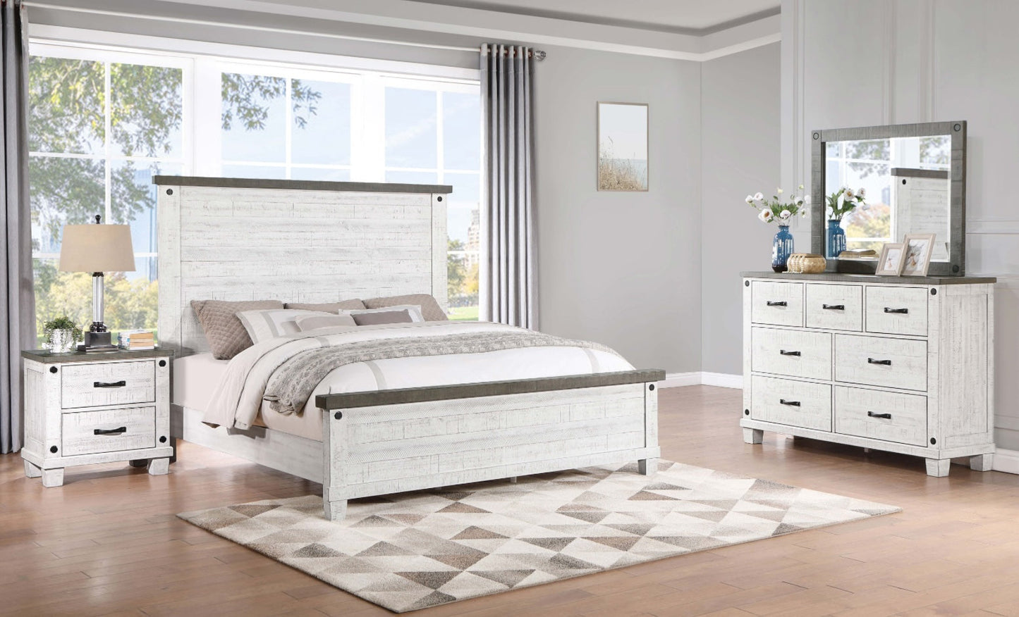 Lilith Eastern Queen Panel Bedroom Set