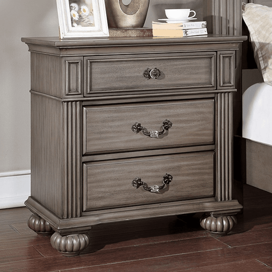 Syracuse Traditional 3-Drawer Nightstand - Gray