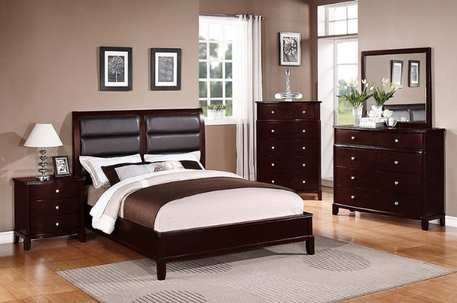 Grandbury Transitional King Bed with Padded Headboard - Cherry