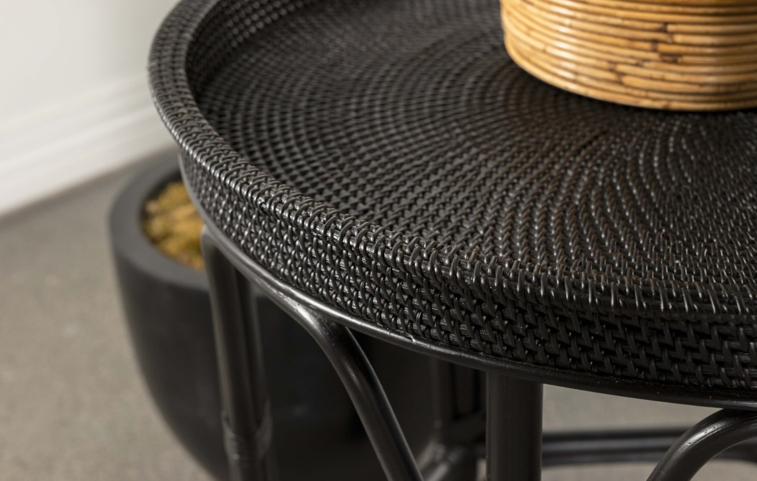 Antonio Round Rattan Tray Top Accent Table Black