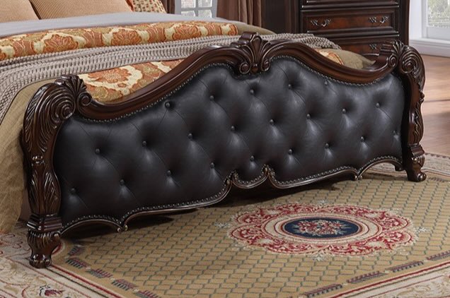 Ventresca Traditional Queen Bed in Dark Cherry