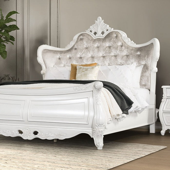 Velentini Traditional King Bedroom Set - White & Tan