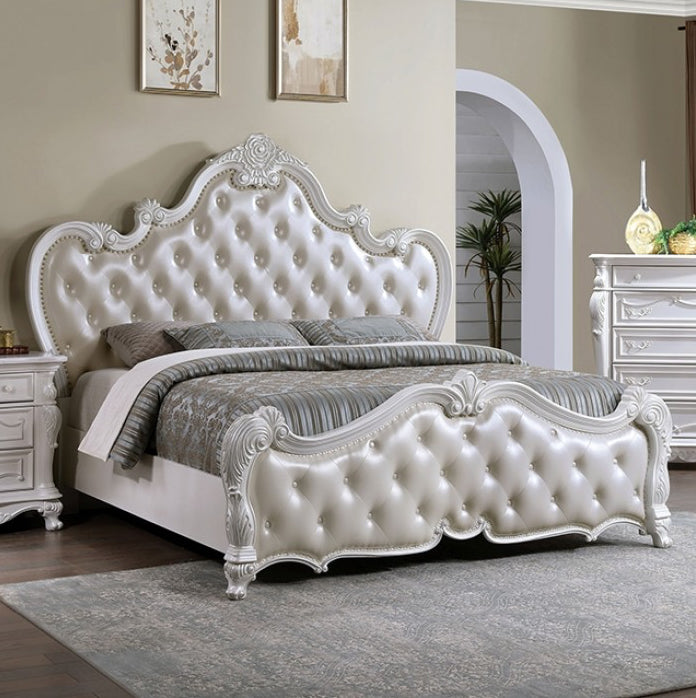 Ventresca Traditional Queen Bed in Pearl White