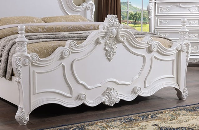 Francione Traditional Queen Poster Bed - White