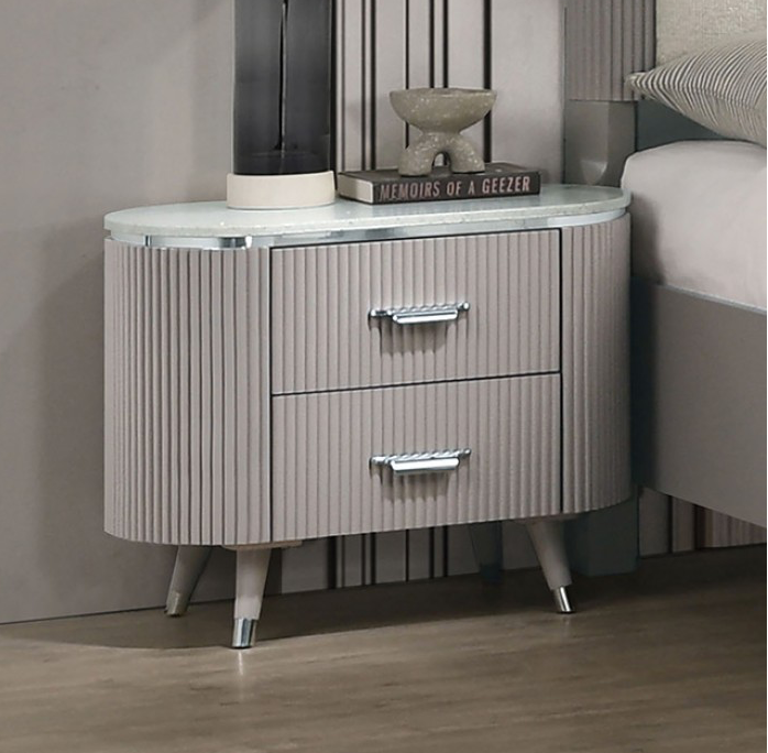 Aldridge Art Deco King Bedroom Collection in Light Gray