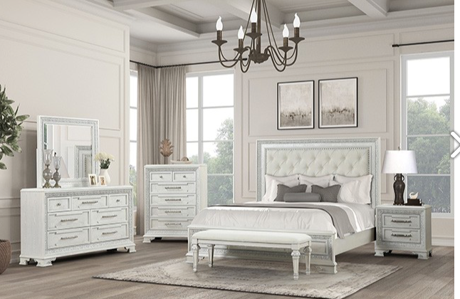 Stella Mia II Traditional Queen Bed, Creamy White