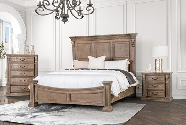 Seven Oaks Transitional Wooden Queen Bed with Dentil Molding, Weathered Oak