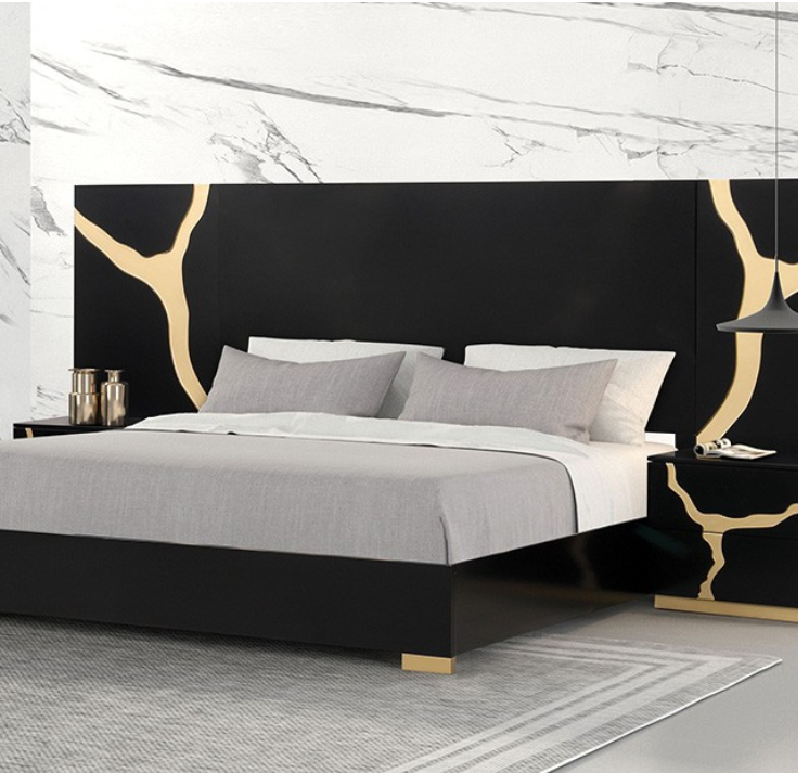 Goldsberg Contemporary King Bedroom Collection, Black & Gold