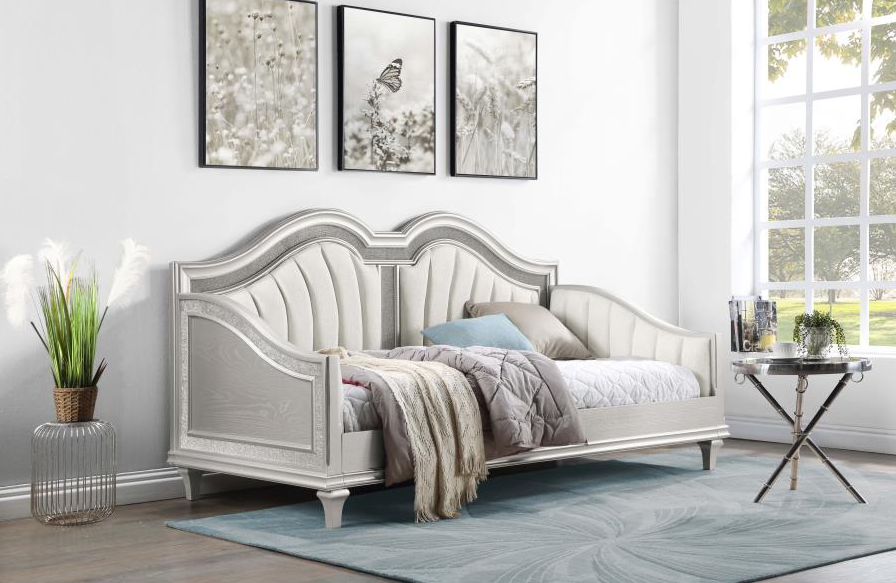 Evangeline Upholstered Twin Daybed Silver Oak