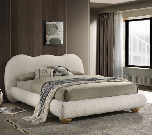 Finamore Contemporary White Boucle Platform Bed