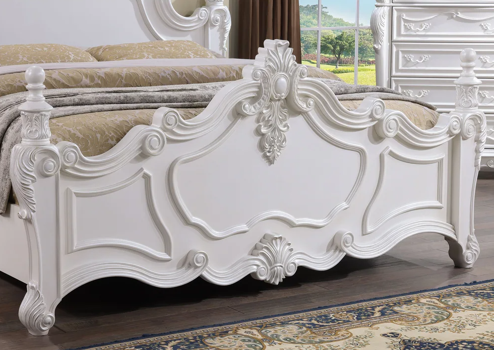 Francione Traditional Queen Poster Bed - White