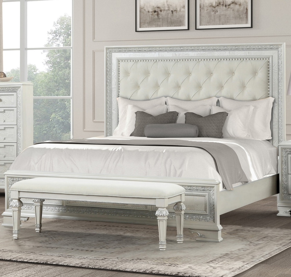 Stella Mia II Traditional Queen Bed, Creamy White