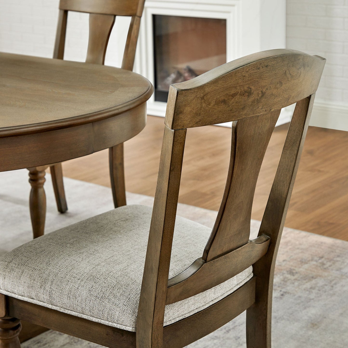 Cedar Mid-Century Modern Wooden Side Chairs Set of 2