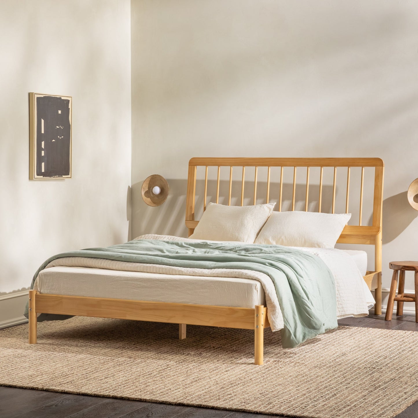 Wyatt Mid-Century Modern Solid Wood Queen Spindle Bed – Natural Pine