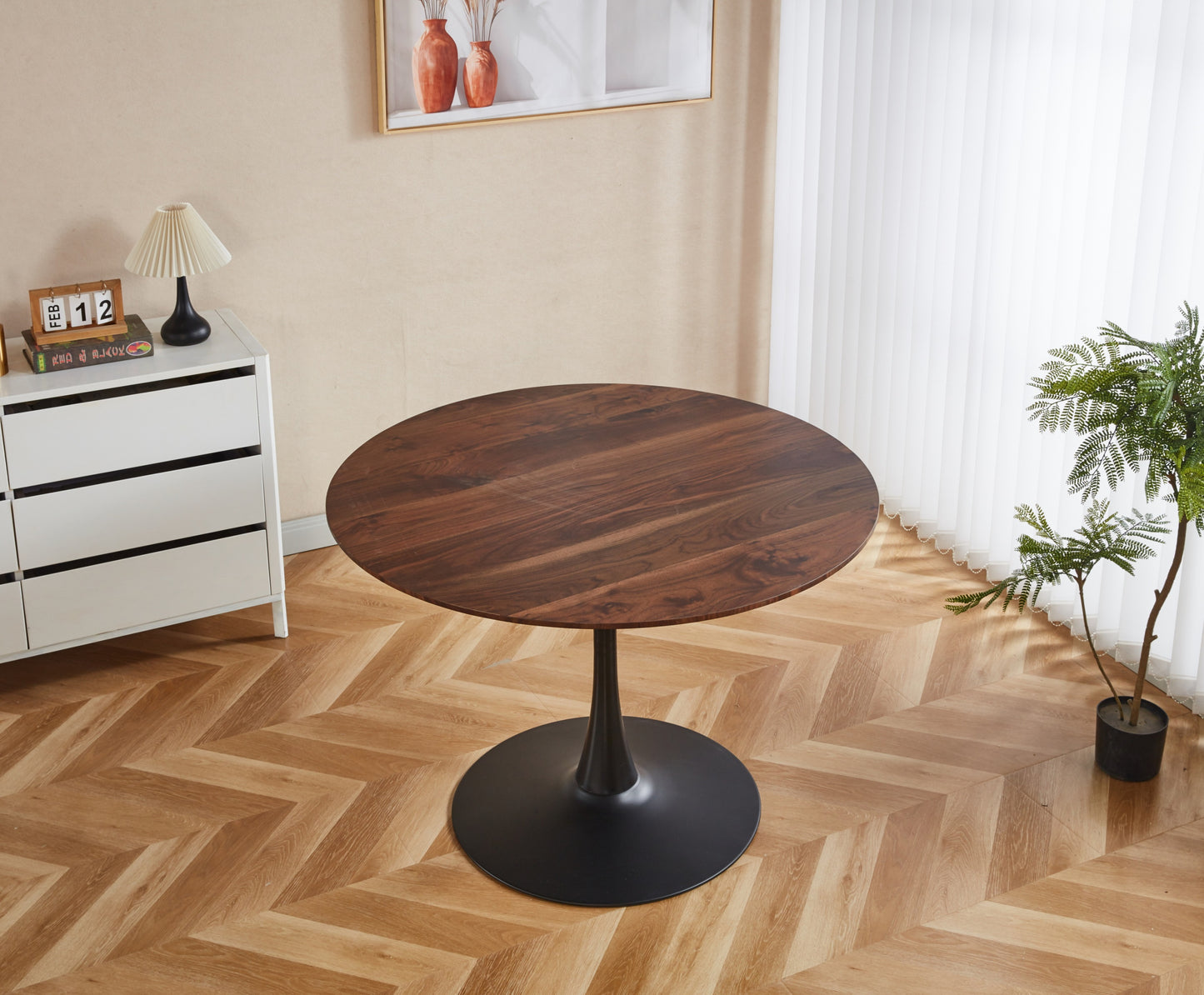 Lulabelle 42.1" Mid-Century Modern Tulip Table with Black Base