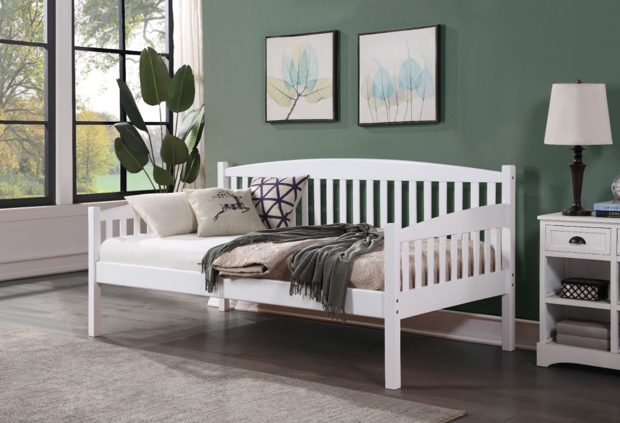 Caryn Transitional Wooden Daybed in White