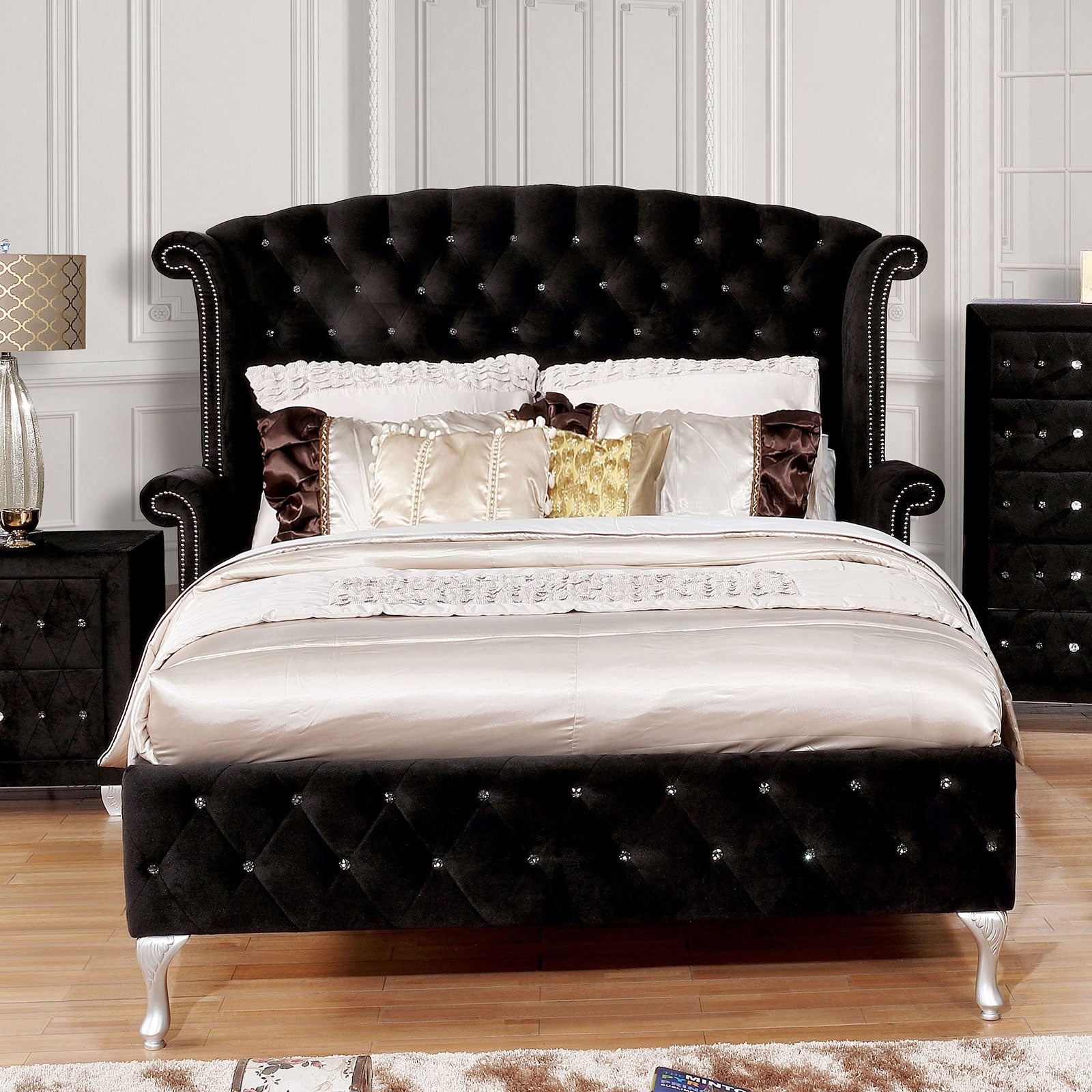 Alzir Glam Style King Size Platform Bed in Black