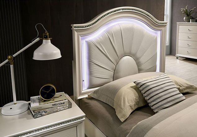 Allie Glam Style Pearl White Twin Bed