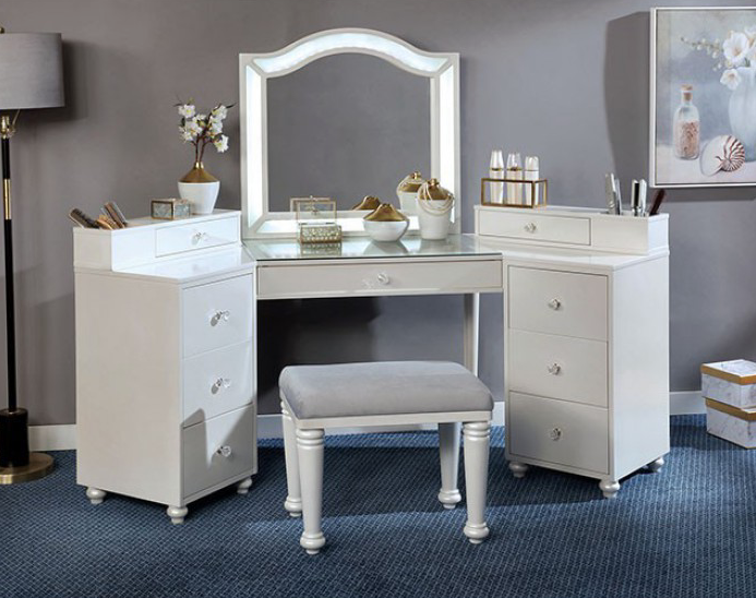 Tracie Glam Style Vanity Set in Bright White