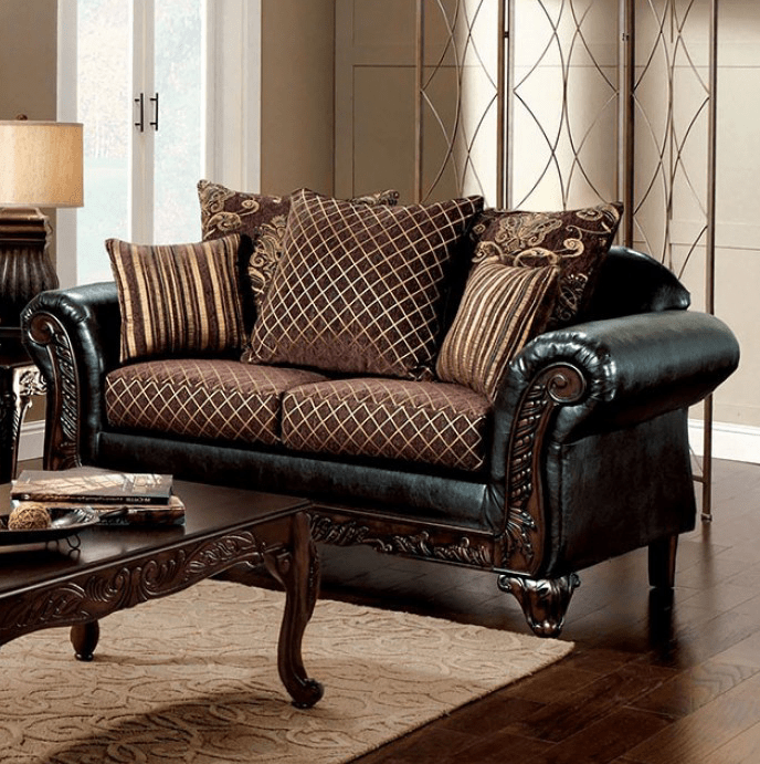 San Roque Traditional Rolled Arm Sofa