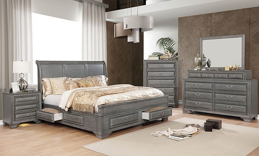 Brandt Traditional Bedroom Set in Gray - King